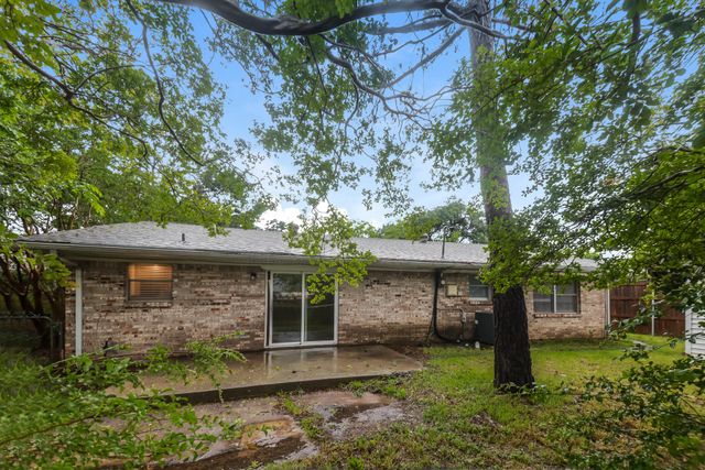 1109 Atlanta Drive, Garland, TX 75041