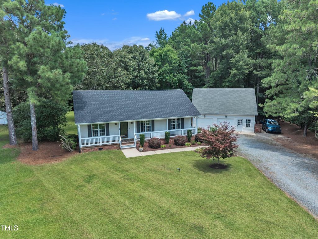 300 Trail Ridge Drive, Benson, NC 27504