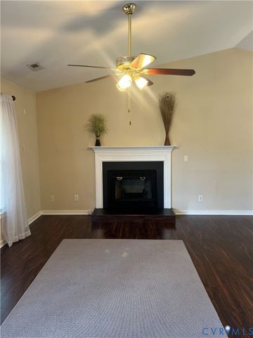 9055 Castle Point Rd, Glen Allen, VA 23060