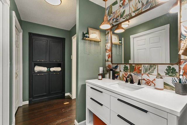 34838 Maffitt Lake Road, Cumming, IA 50061