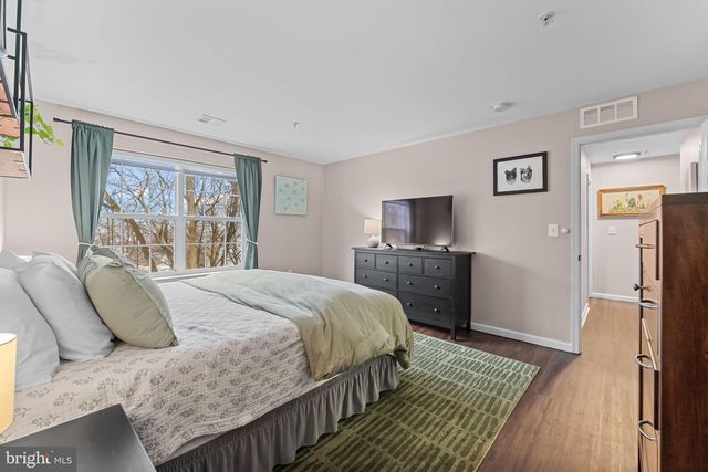 20 N SCHOOL LN, Souderton, PA 18964