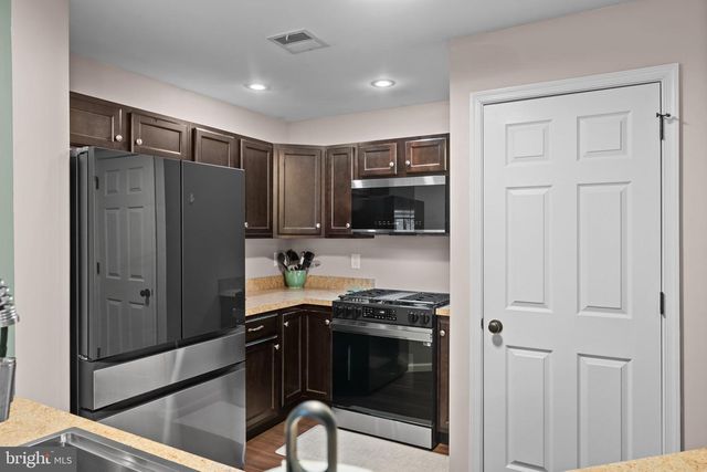 20 N SCHOOL LN, Souderton, PA 18964