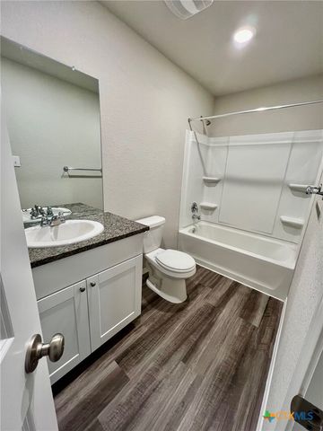 1906 Fieldfare, New Braunfels, TX 78130