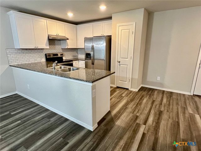 1906 Fieldfare, New Braunfels, TX 78130