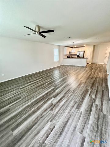 1906 Fieldfare, New Braunfels, TX 78130
