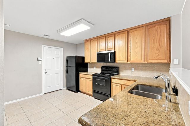 9878 Wake Bridge Drive, Frisco, TX 75035