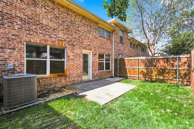 9878 Wake Bridge Drive, Frisco, TX 75035