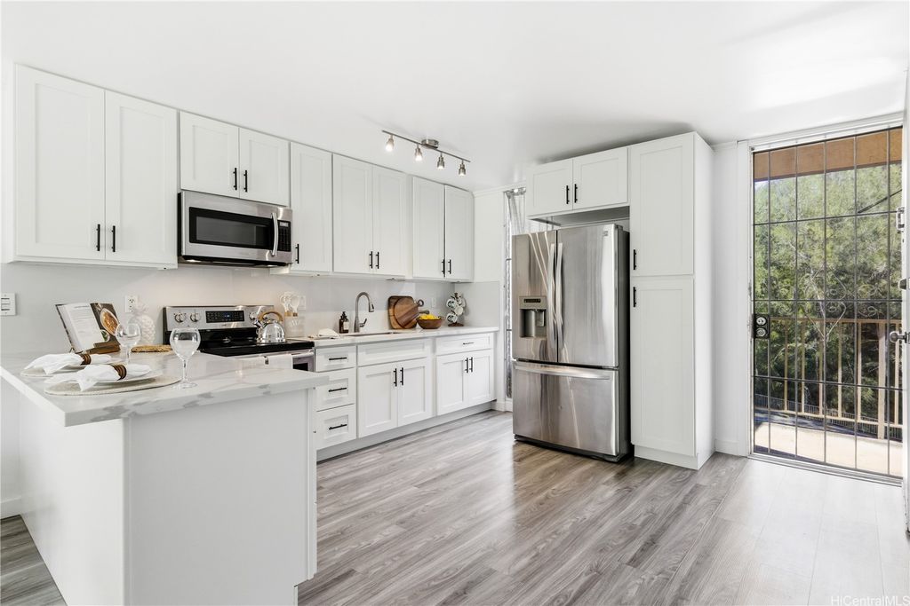 95-257 Waikalani Drive B703, Mililani, HI 96789