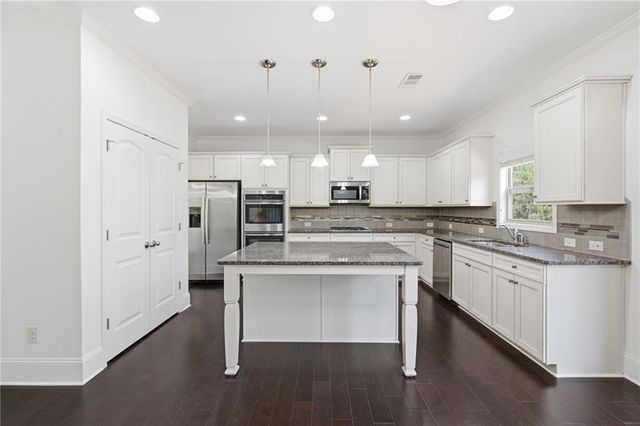 4235 Isabelline Bluff, Cumming, GA 30040