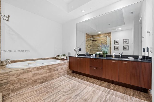 15811 Collins Ave 3107, Sunny Isles Beach, FL 33160