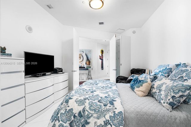 15811 Collins Ave 3107, Sunny Isles Beach, FL 33160