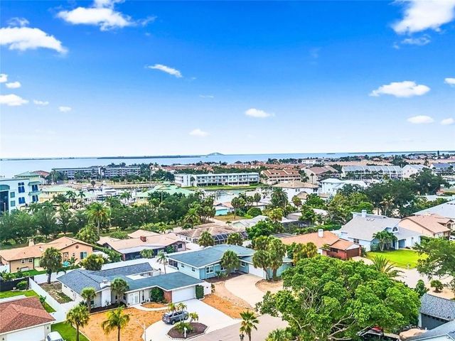 409 4TH AVENUE N, Tierra Verde, FL 33715