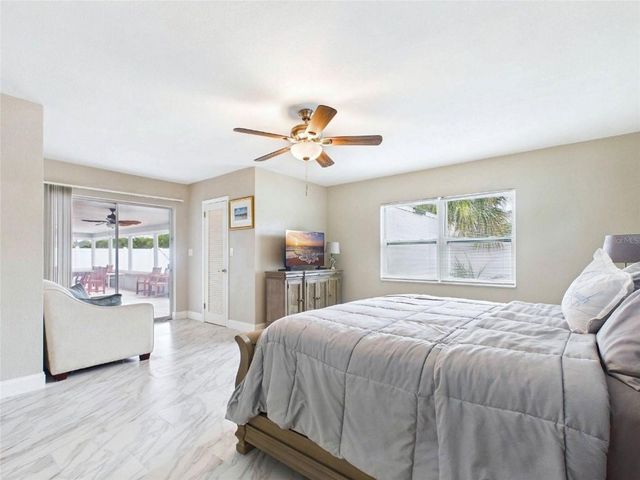 409 4TH AVENUE N, Tierra Verde, FL 33715