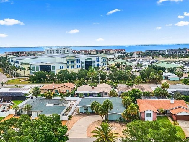 409 4TH AVENUE N, Tierra Verde, FL 33715