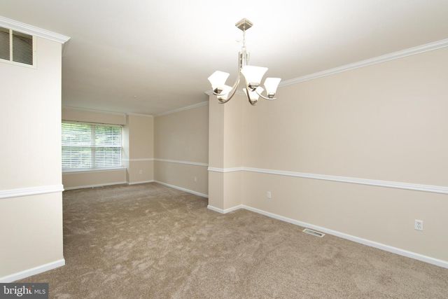 1801 BEACON HILL DR, Sicklerville, NJ 08081
