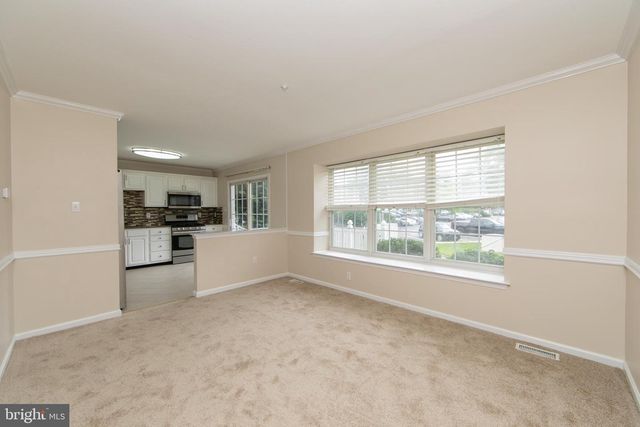 1801 BEACON HILL DR, Sicklerville, NJ 08081