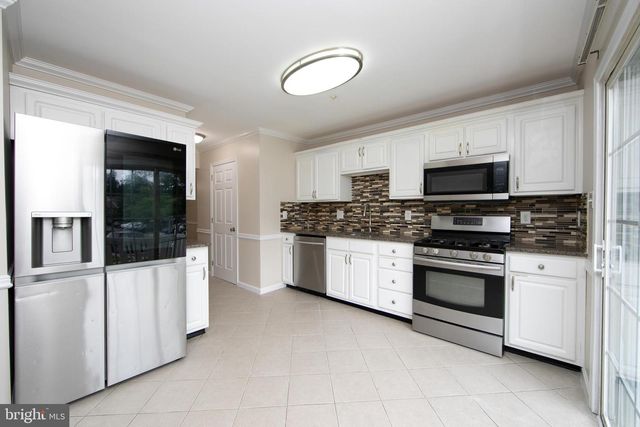 1801 BEACON HILL DR, Sicklerville, NJ 08081