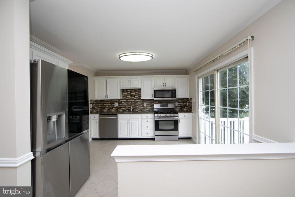 Image 19 of property listing at 1801 BEACON HILL DR, Sicklerville, NJ 08081