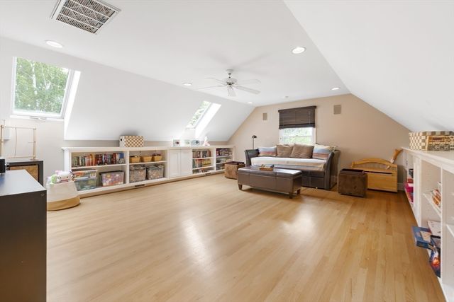 99 Huntington Rd, Newton, MA 02458