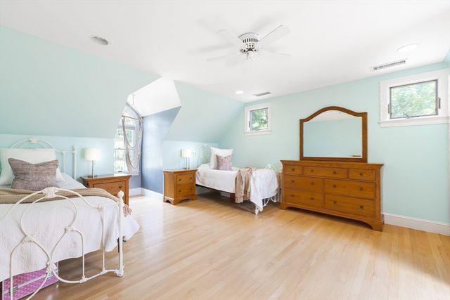 99 Huntington Rd, Newton, MA 02458