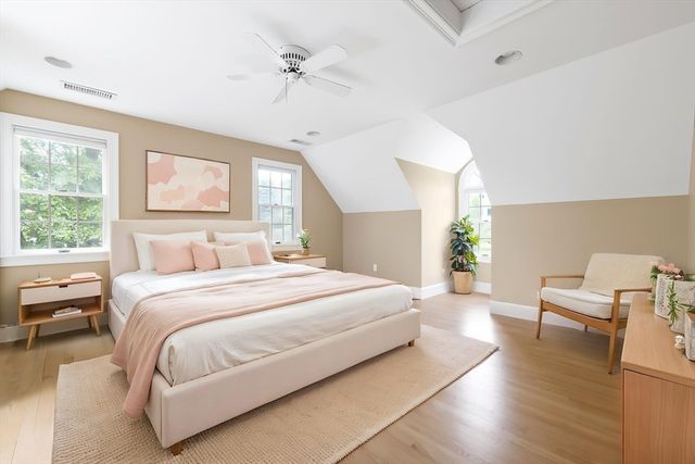 99 Huntington Rd, Newton, MA 02458