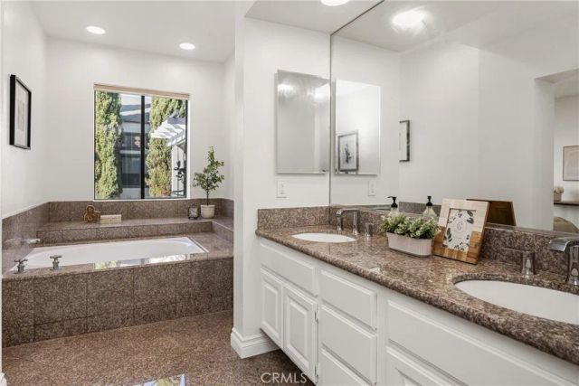 19 Waterway 9, Irvine, CA 92614
