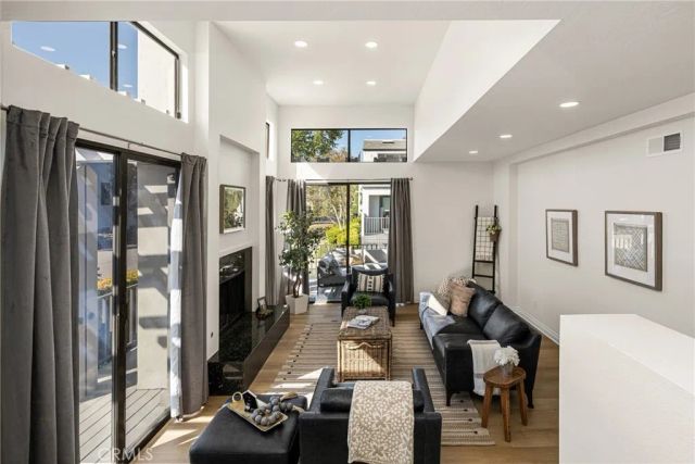 19 Waterway 9, Irvine, CA 92614