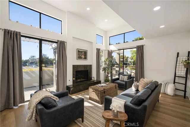 19 Waterway 9, Irvine, CA 92614