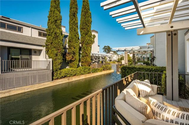 19 Waterway 9, Irvine, CA 92614