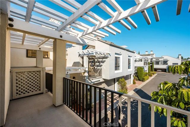 19 Waterway 9, Irvine, CA 92614