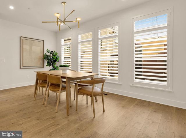 5405 GOSHAWK ALY, Bethesda, MD 20816