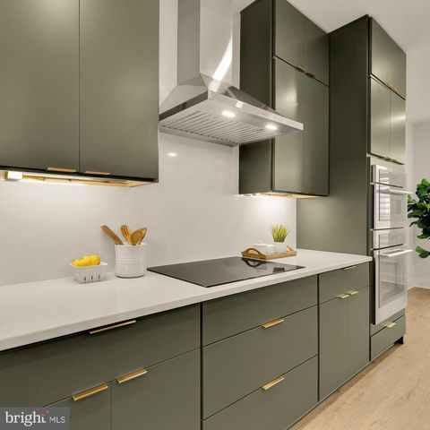 5405 GOSHAWK ALY, Bethesda, MD 20816