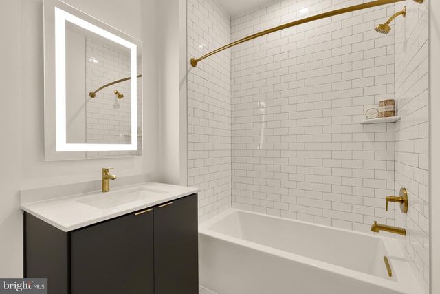 5405 GOSHAWK ALY, Bethesda, MD 20816