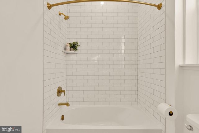 5405 GOSHAWK ALY, Bethesda, MD 20816