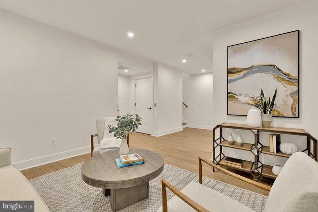 5405 GOSHAWK ALY, Bethesda, MD 20816