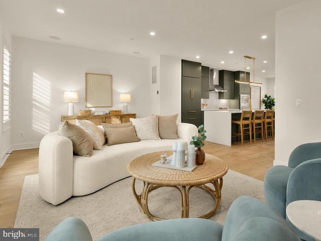 5405 GOSHAWK ALY, Bethesda, MD 20816