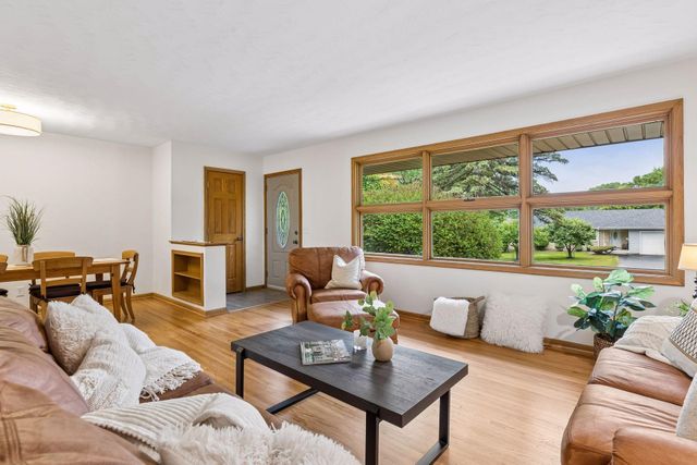 3349 Welcome Avenue N, Crystal, MN 55422