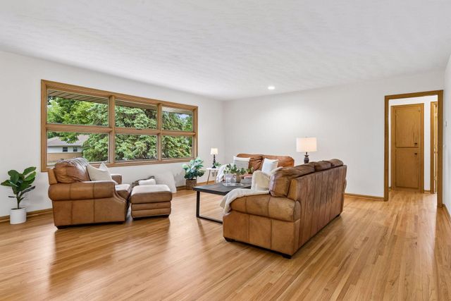 3349 Welcome Avenue N, Crystal, MN 55422
