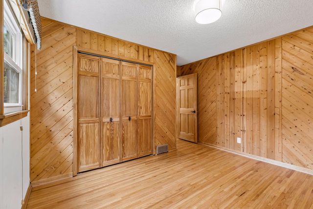 3349 Welcome Avenue N, Crystal, MN 55422