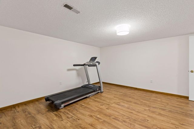 3349 Welcome Avenue N, Crystal, MN 55422