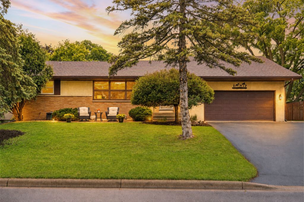 3349 Welcome Avenue N, Crystal, MN 55422