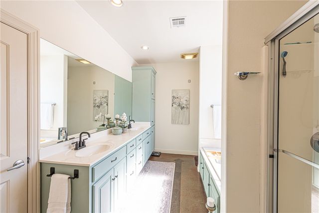 11658 E Creek Lane, Farmington, AR 72730