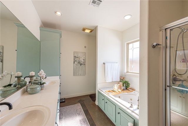 11658 E Creek Lane, Farmington, AR 72730