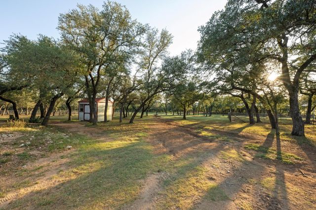 5200 Bell Springs RD, Dripping Springs, TX 78620