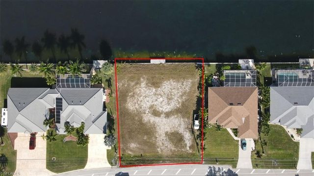 3113 Diplomat PKWY W, Cape Coral, FL 33993