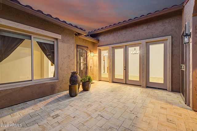 5722 S MESQUITE GROVE Way, Chandler, AZ 85249