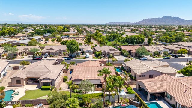 5722 S MESQUITE GROVE Way, Chandler, AZ 85249