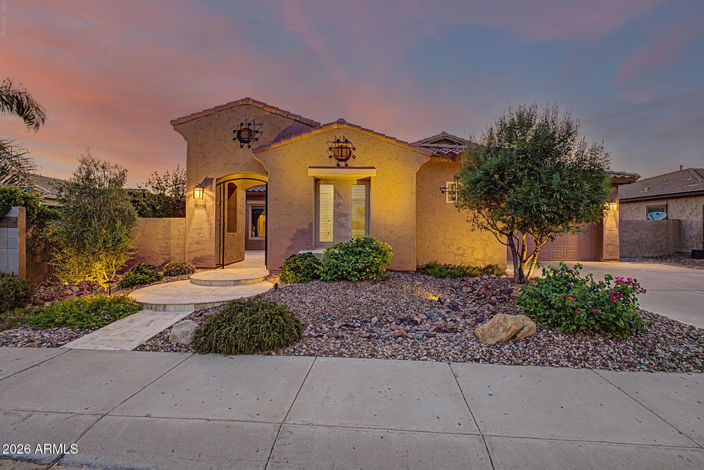 5722 S MESQUITE GROVE Way, Chandler, AZ 85249