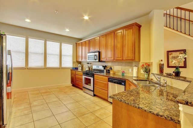 6701 Covered Bridge DR 51, Austin, TX 78736