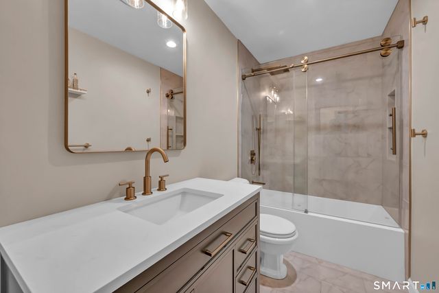 20 Judith Drive, Danbury, CT 06811